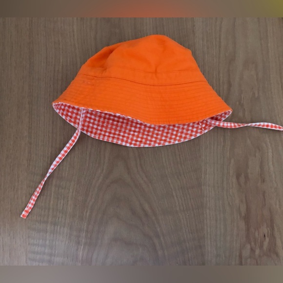 Big girls gingham bucket hat•Cotton Reversible, orange & white!Beachy style 🫶🏻 - Picture 4 of 6
